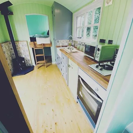 Jasmine The Shepherd Hut Woodhall Spa Exterior photo