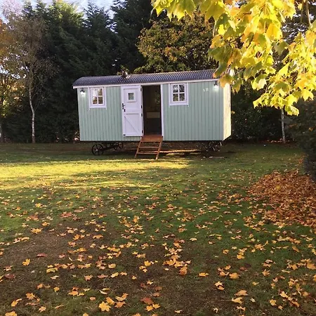 Jasmine The Shepherd Hut Woodhall Spa Exterior photo