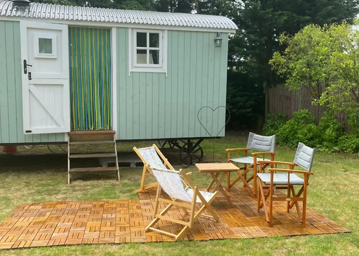 Jasmine The Shepherd Hut