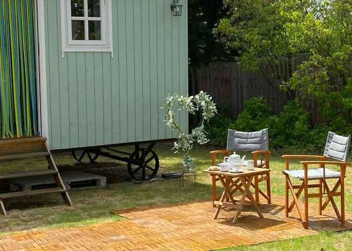 Jasmine The Shepherd Hut