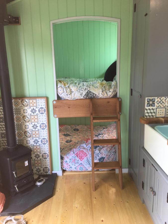 Jasmine The Shepherd Hut Campsite *